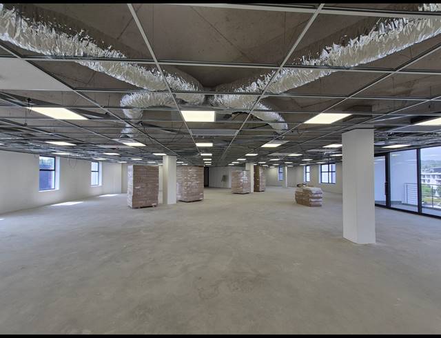 512M² OFFICE TO LET IN GLENADRIENNE EAST